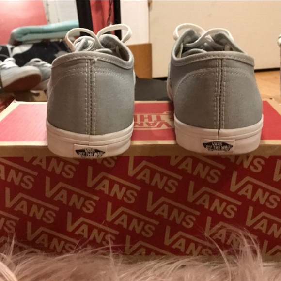 VANS AUTHENTIC LOWPRO BARELY WORN 4.5/6 - Picture 3 of 8